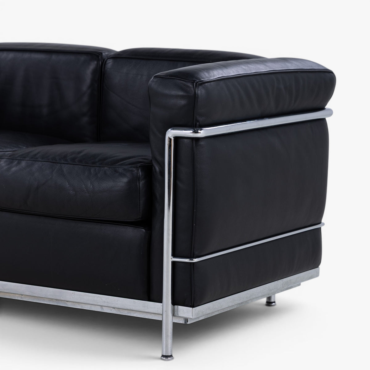 LC 2 - 2 seater sofa in black leather