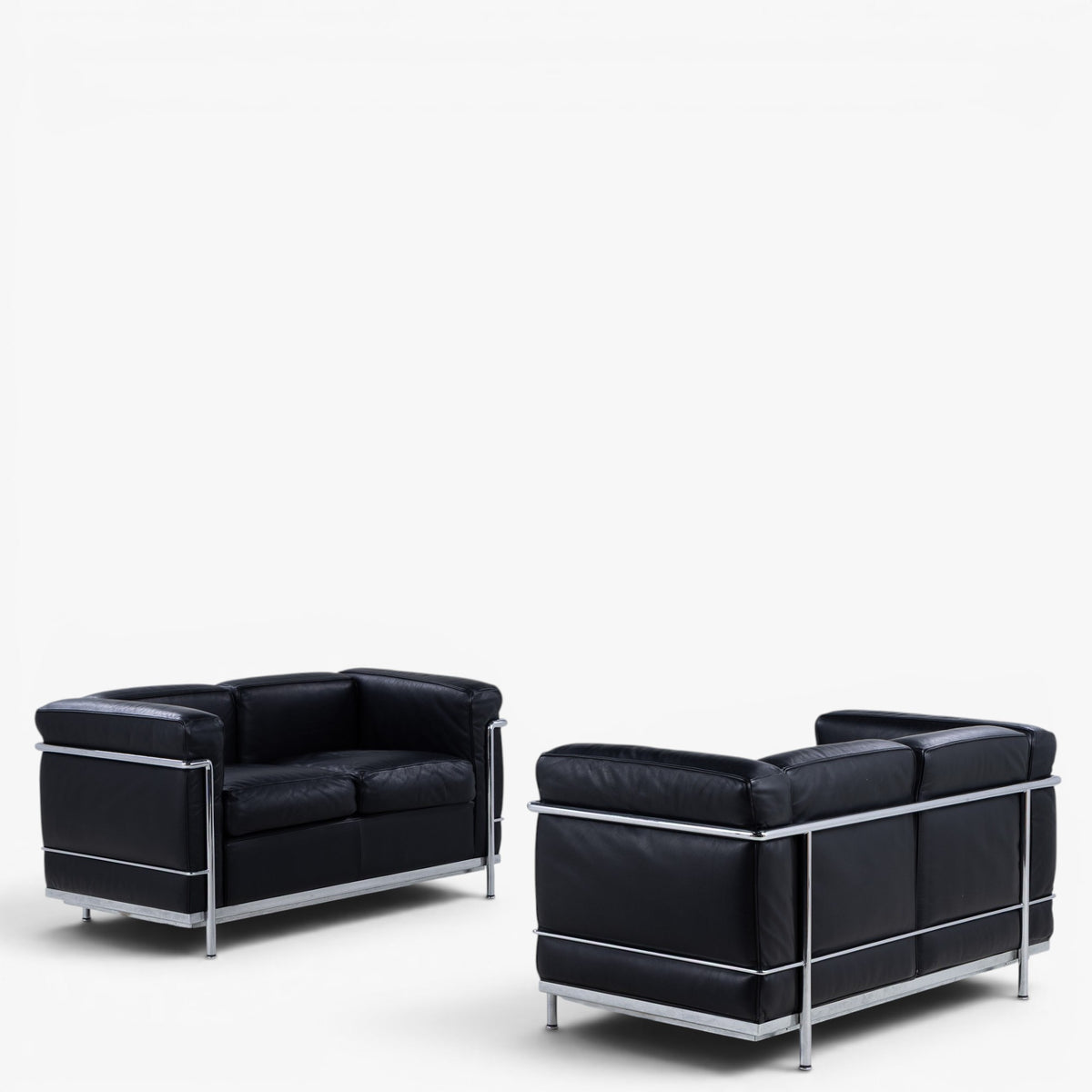 LC 2 - 2 seater sofa in black leather