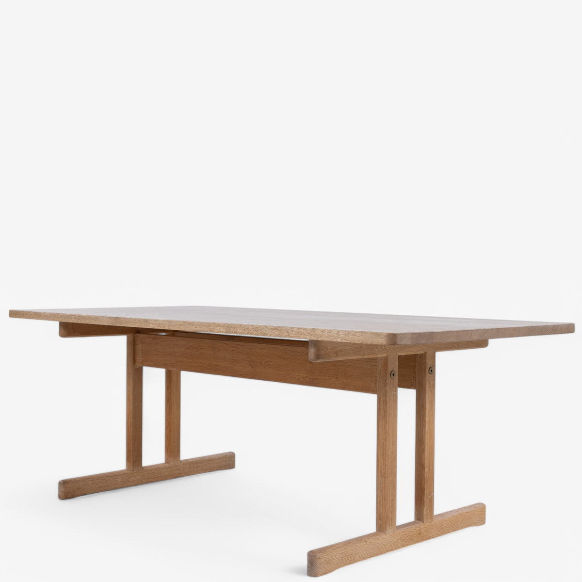 BM 5267 - Sofabord i eg