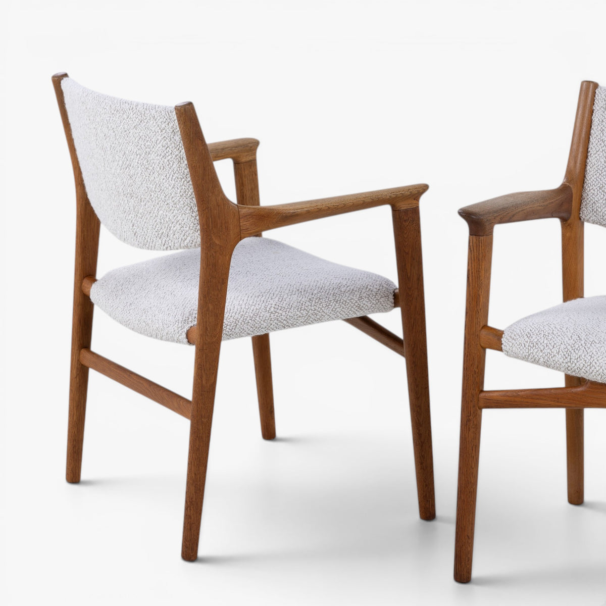 JH 515 - Armchair in oak