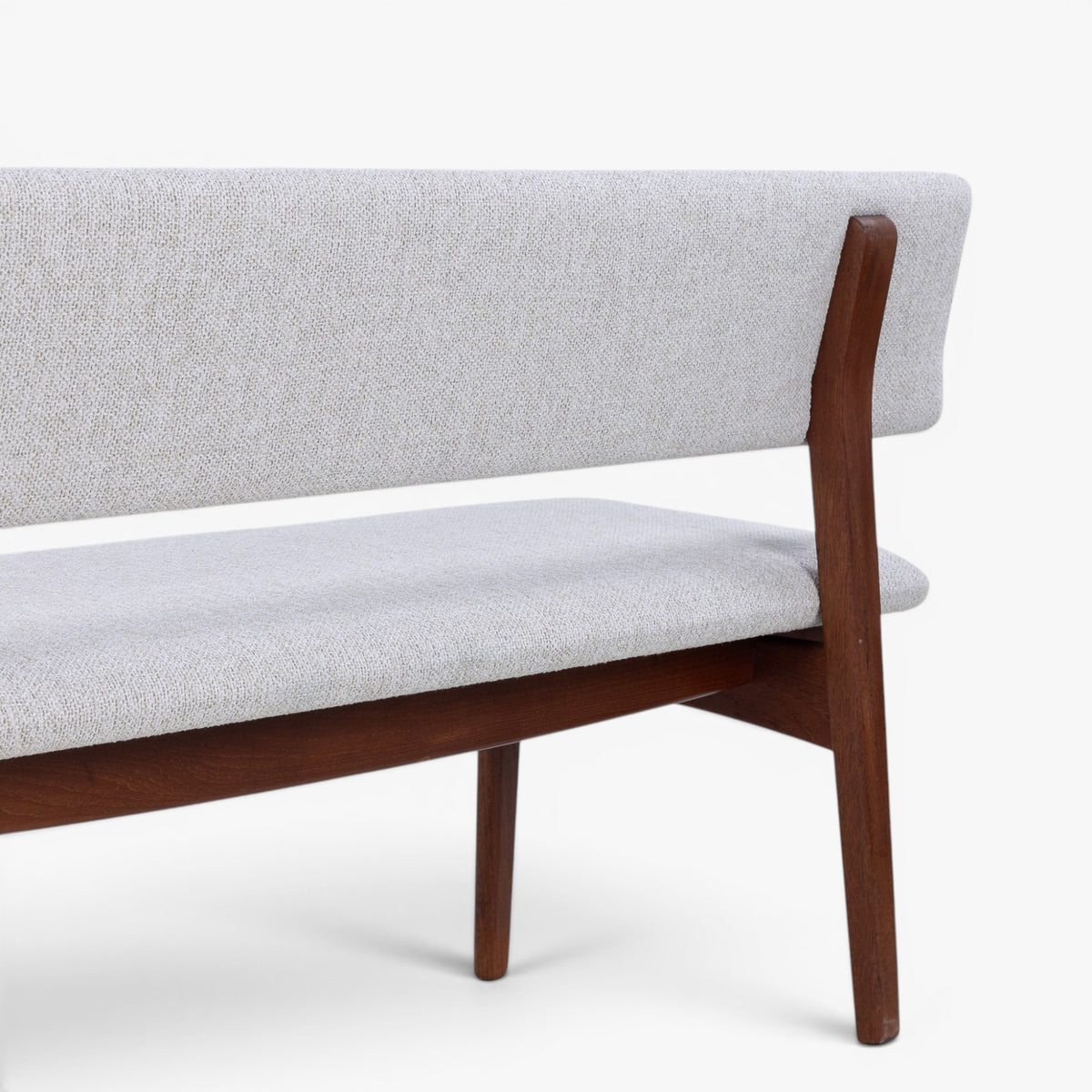 Bench in teak