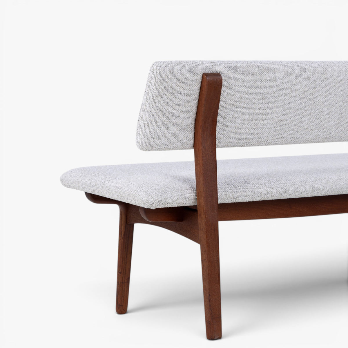Bench in teak
