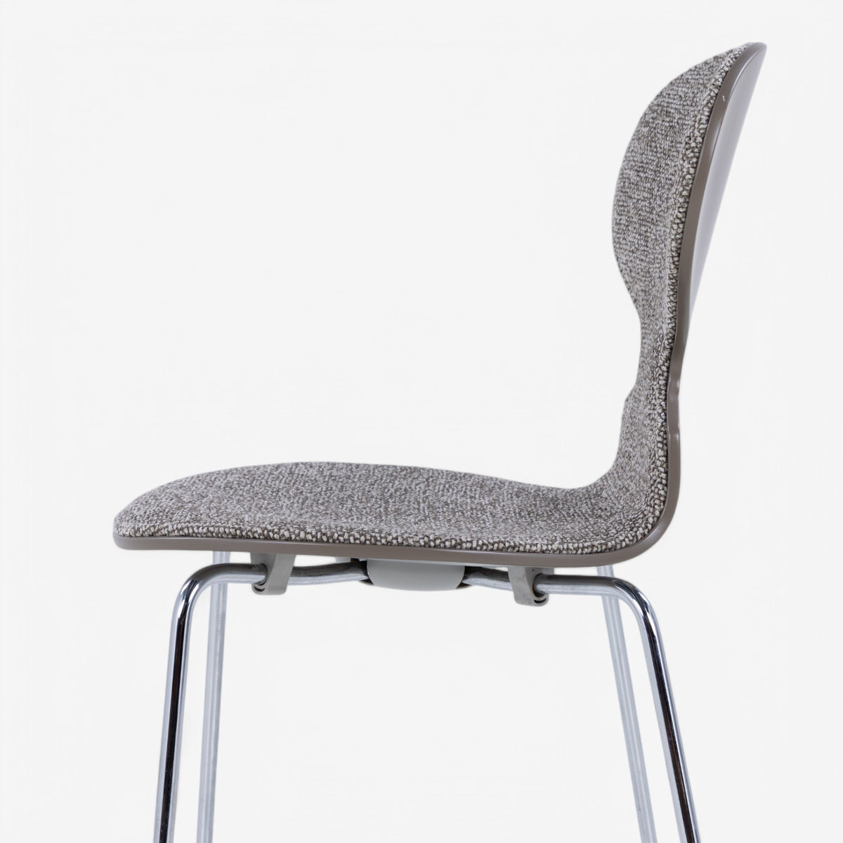 AJ 3100 - Myrestol i Moss-tekstil