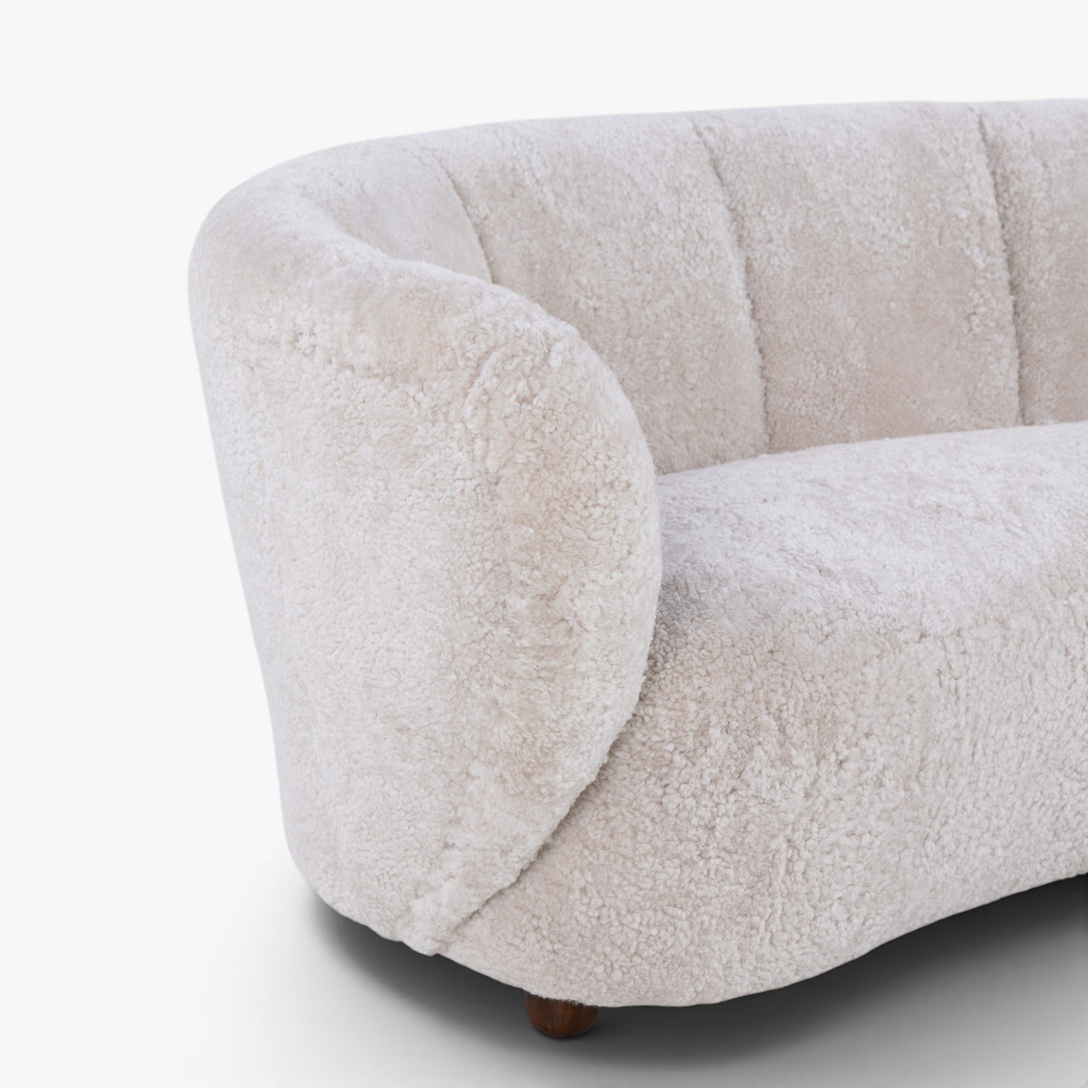 Banansofa i lammeskind