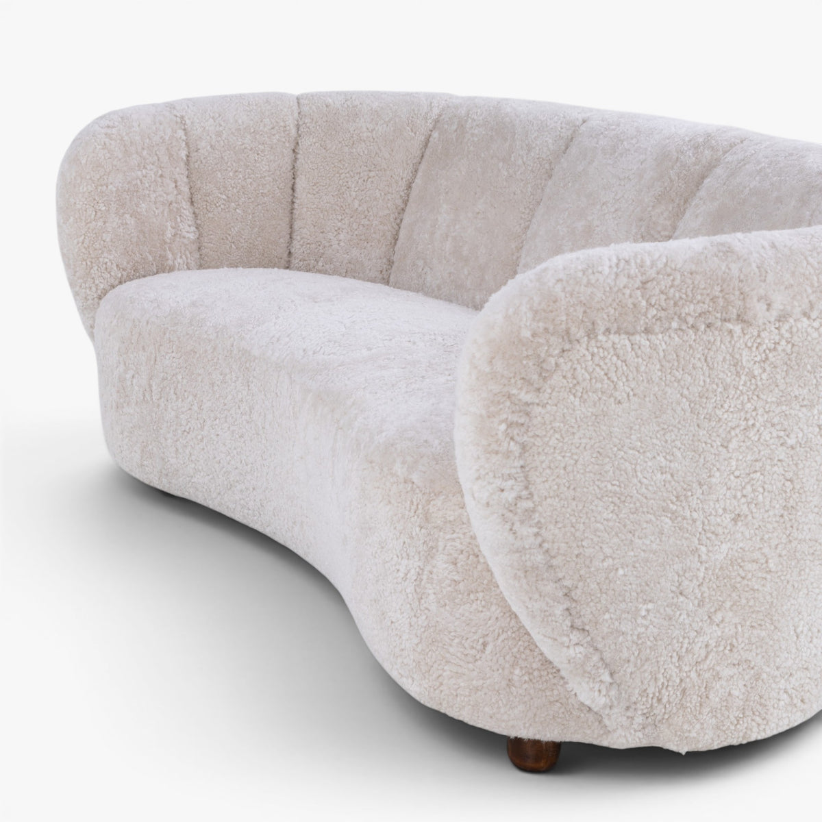 Banansofa i lammeskind