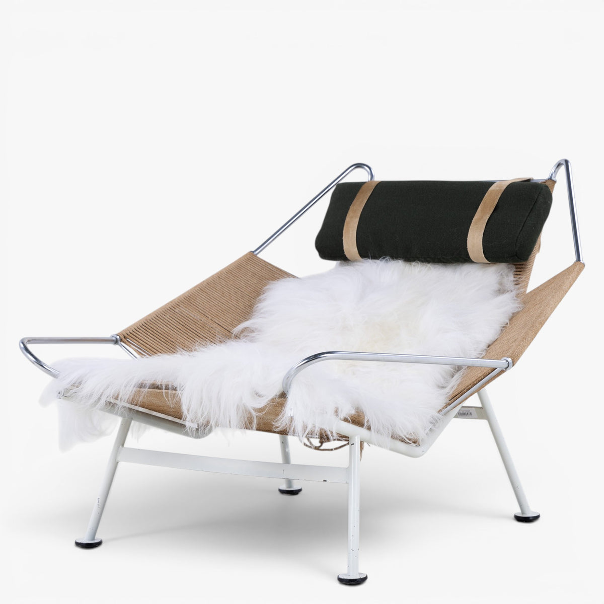GE 225 - 'Flag Halyard Chair' w. white lacquered frame
