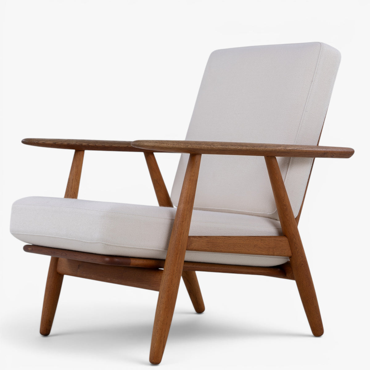 GE 240 - 'The Cigar' in patinated oak