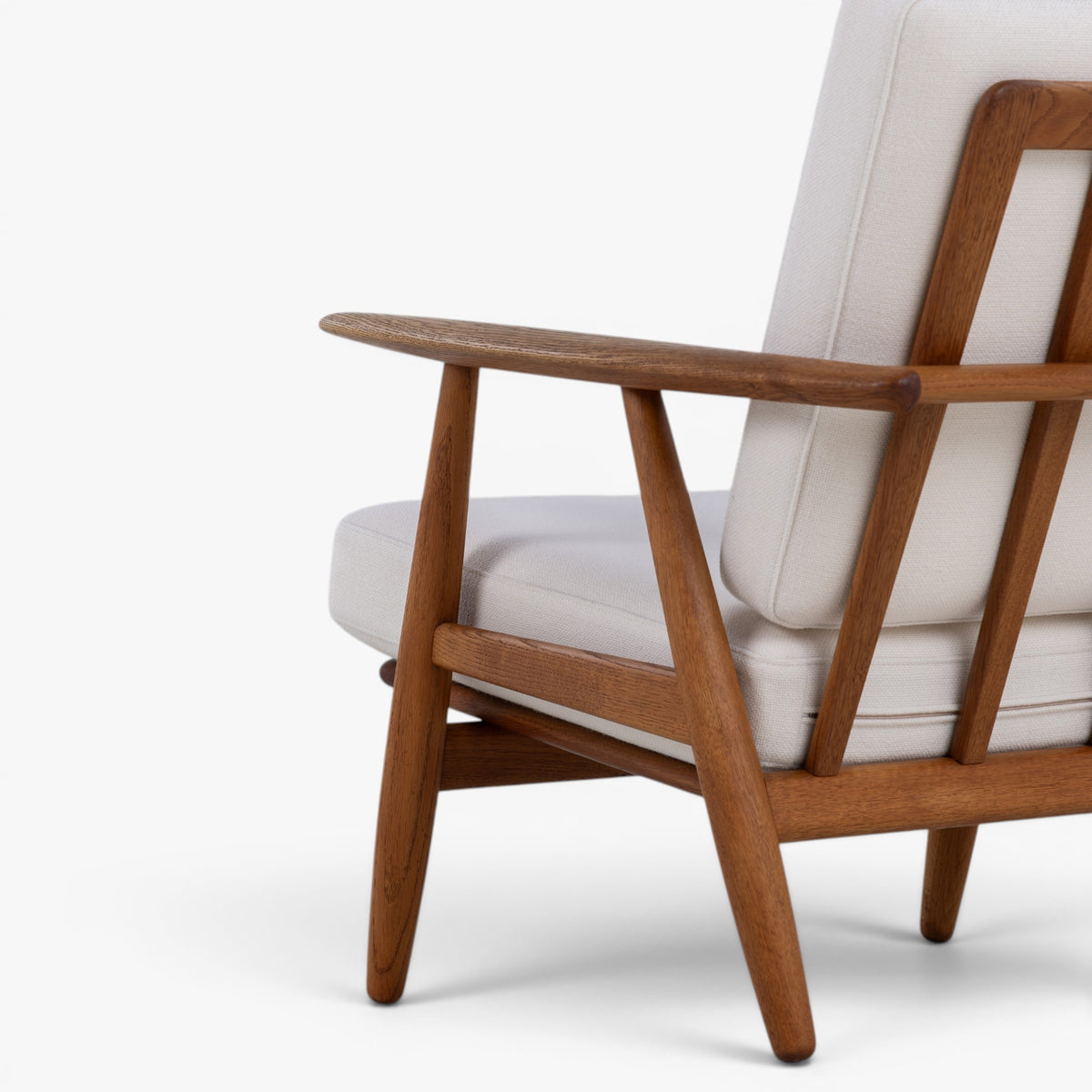 GE 240 - 'The Cigar' in patinated oak