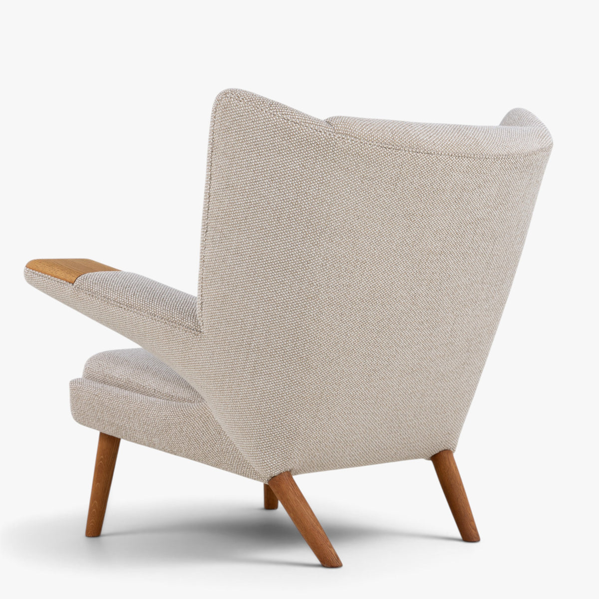 AP 69 – Rare 'Mega Papa Bear Chair'