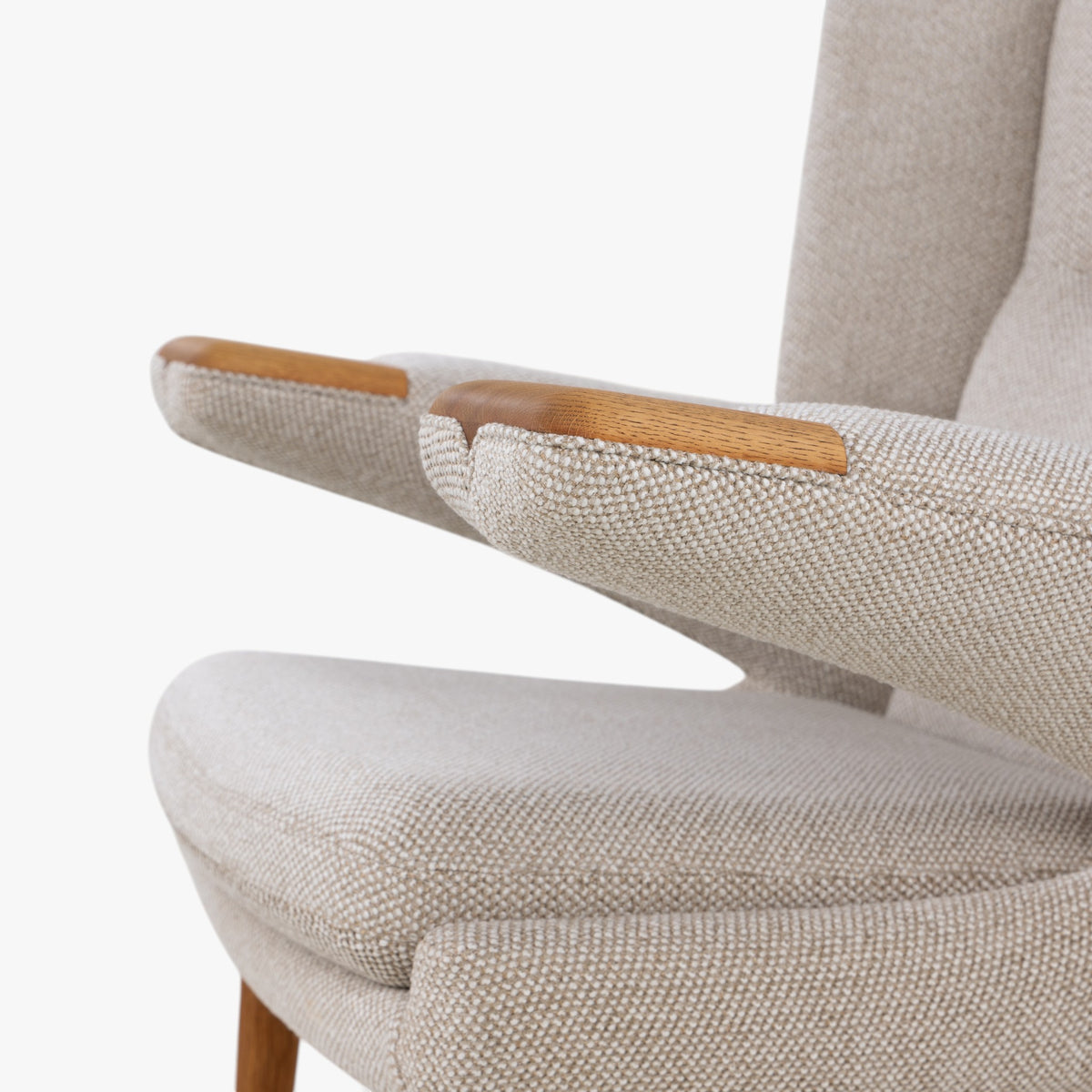 AP 69 – Rare 'Mega Papa Bear Chair'
