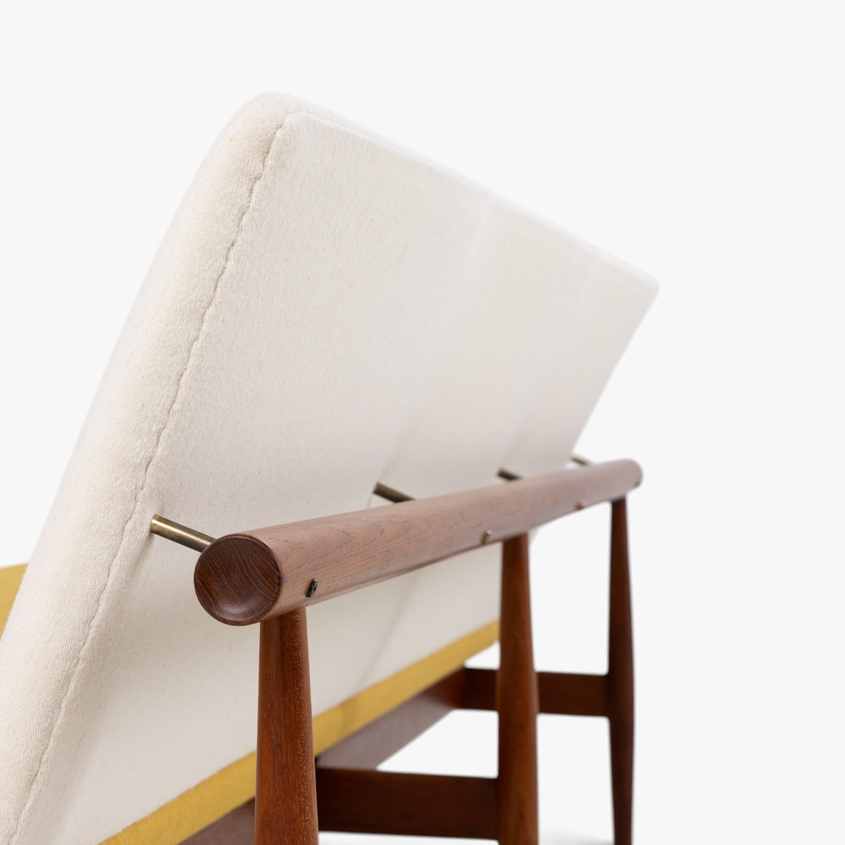FD 137 - 'Japan' sofa in teak