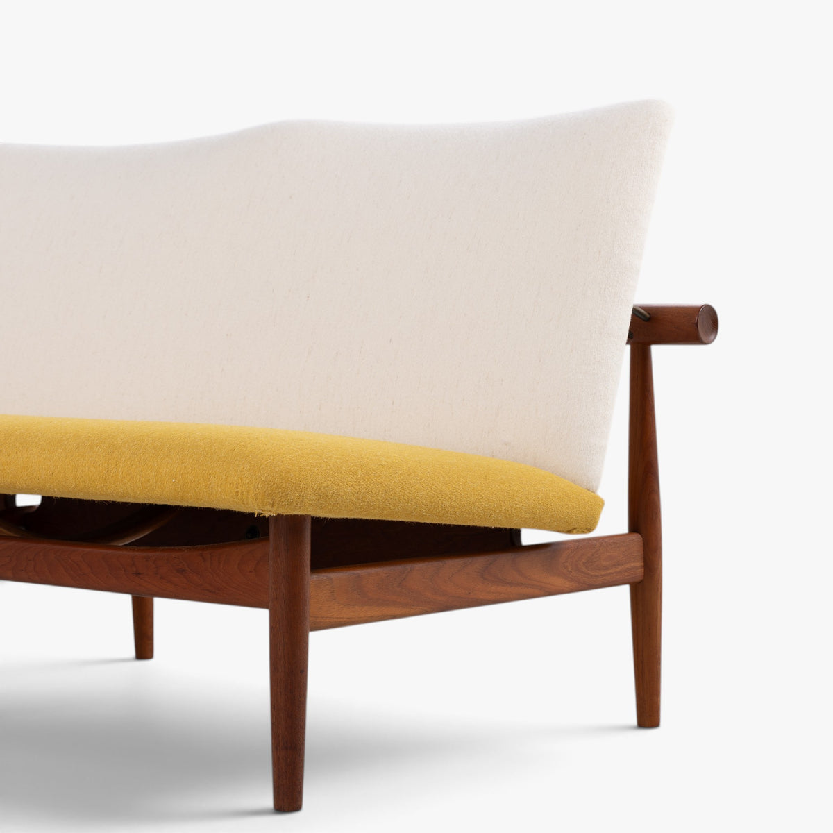FD 137 - 'Japan' sofa in teak