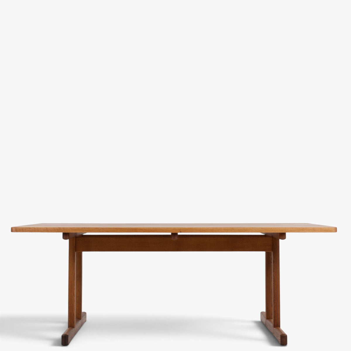 BM 6286 - Shaker table in solid oak