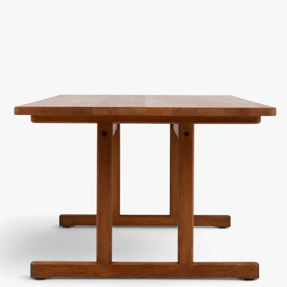BM 6286 - Shaker table in solid oak