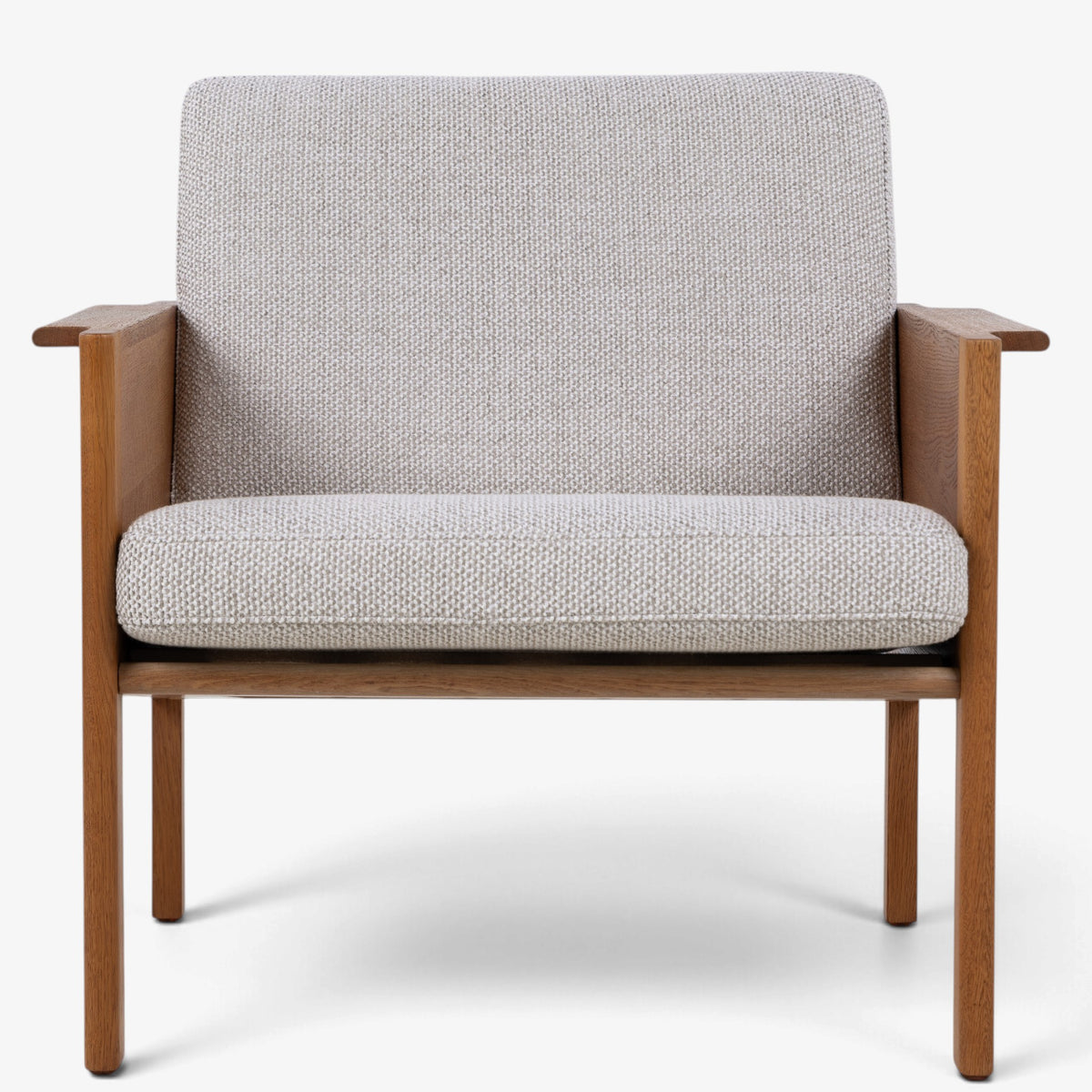 Easy chair in oak