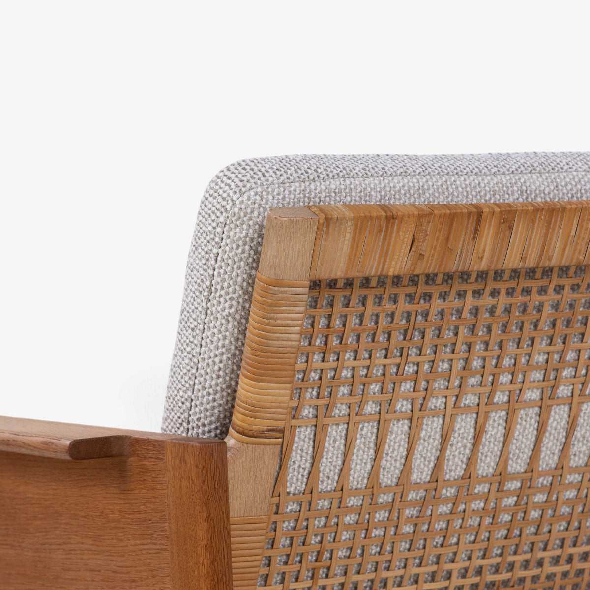 Easy chair in oak