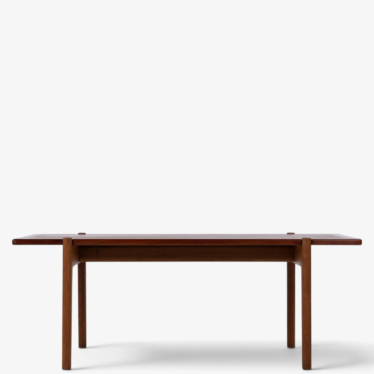 Coffee table in teak