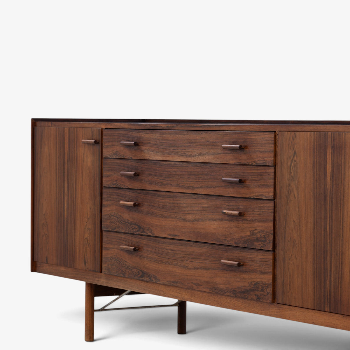 Sideboard in rosewood