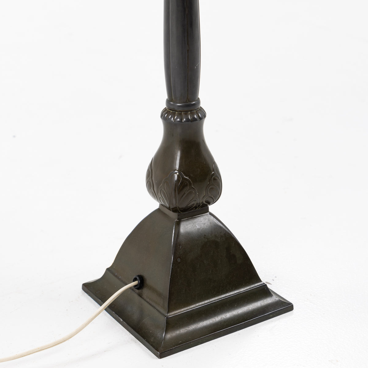 Table lamp in discometal