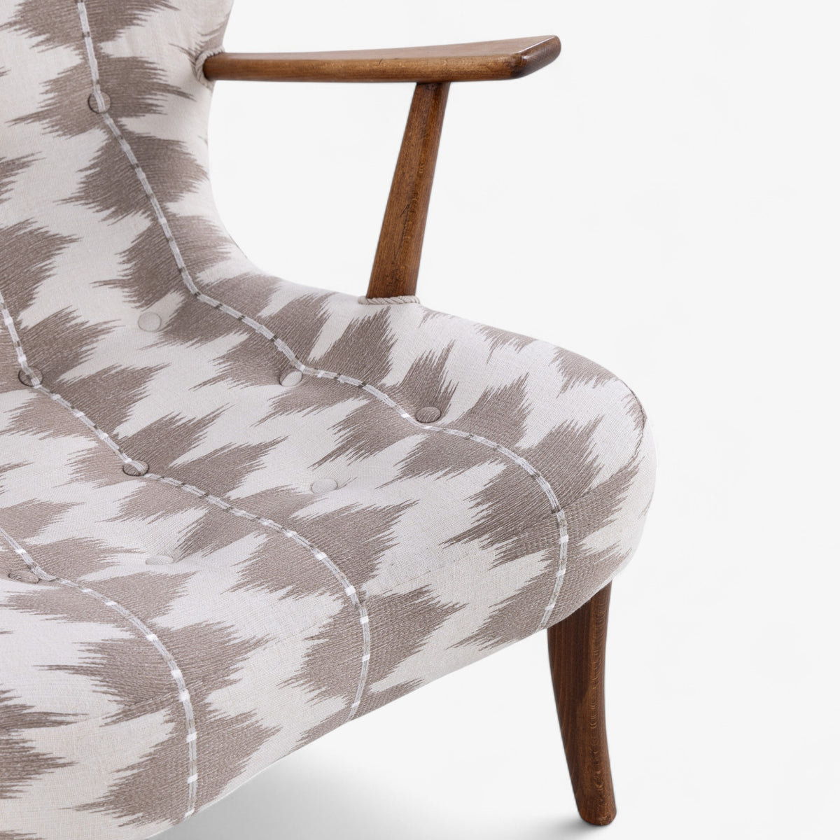 Pragh' easy chair in beech
