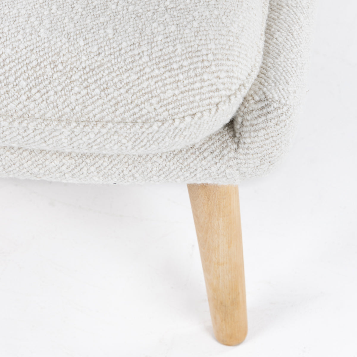 AP 19 - Papa bear chair in new textile