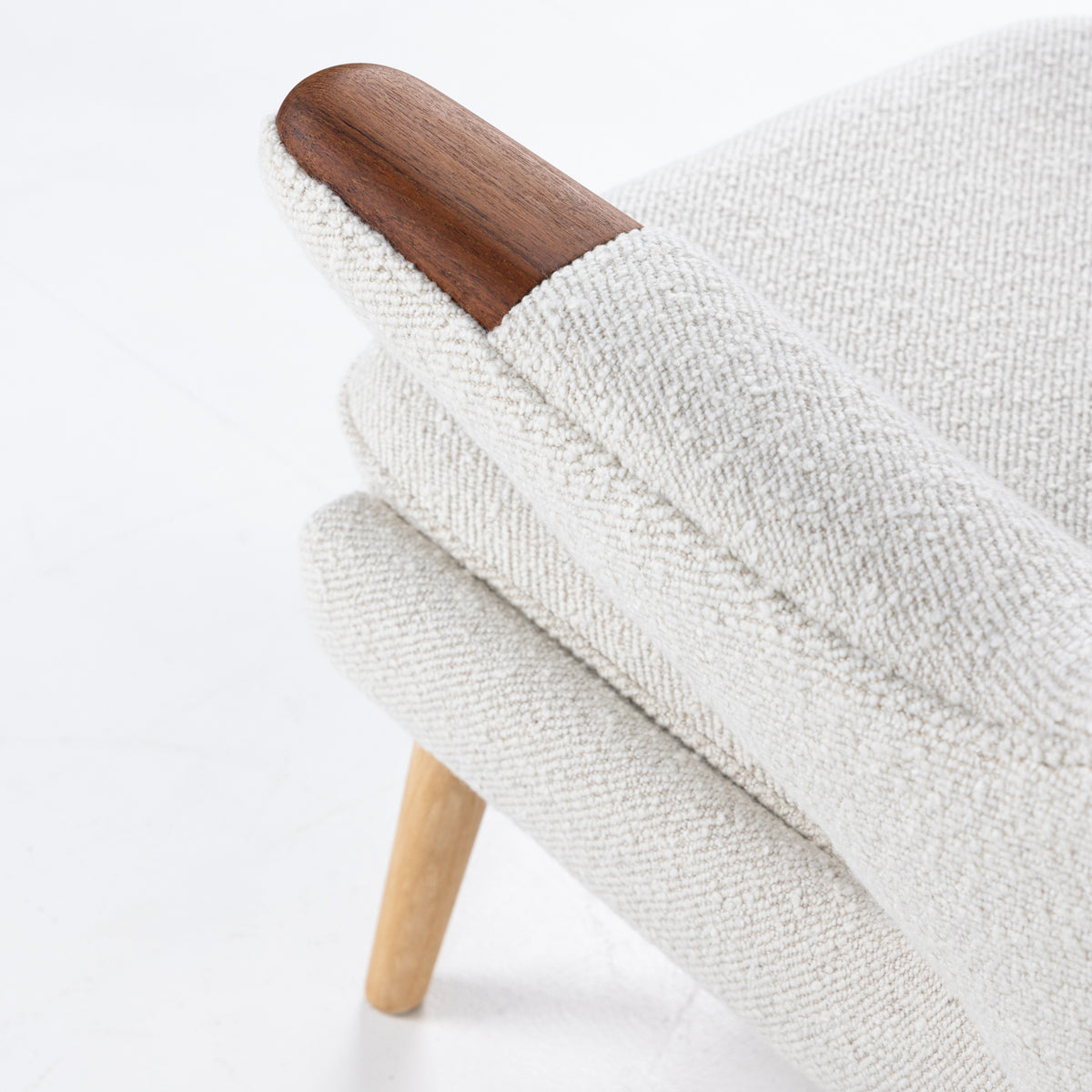 AP 19 - Papa bear chair in new textile