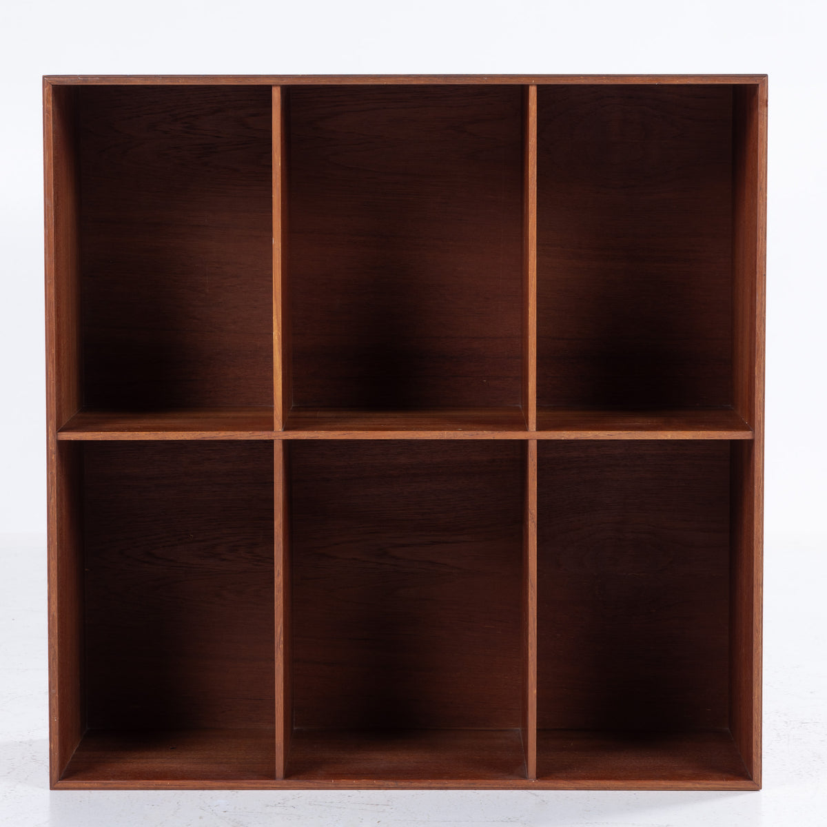 Bookcase in solid teak