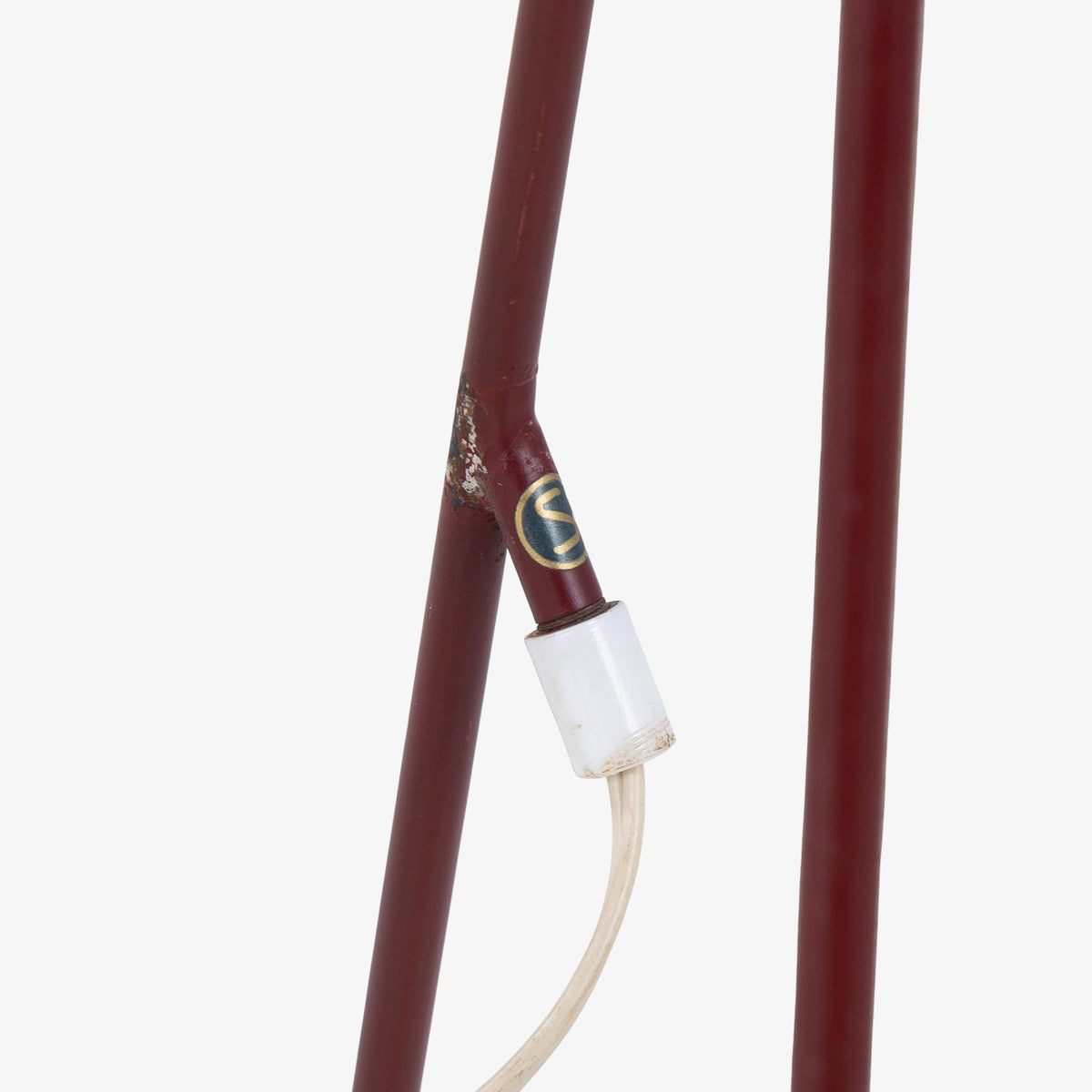 Floor lamp in red lacquered metal