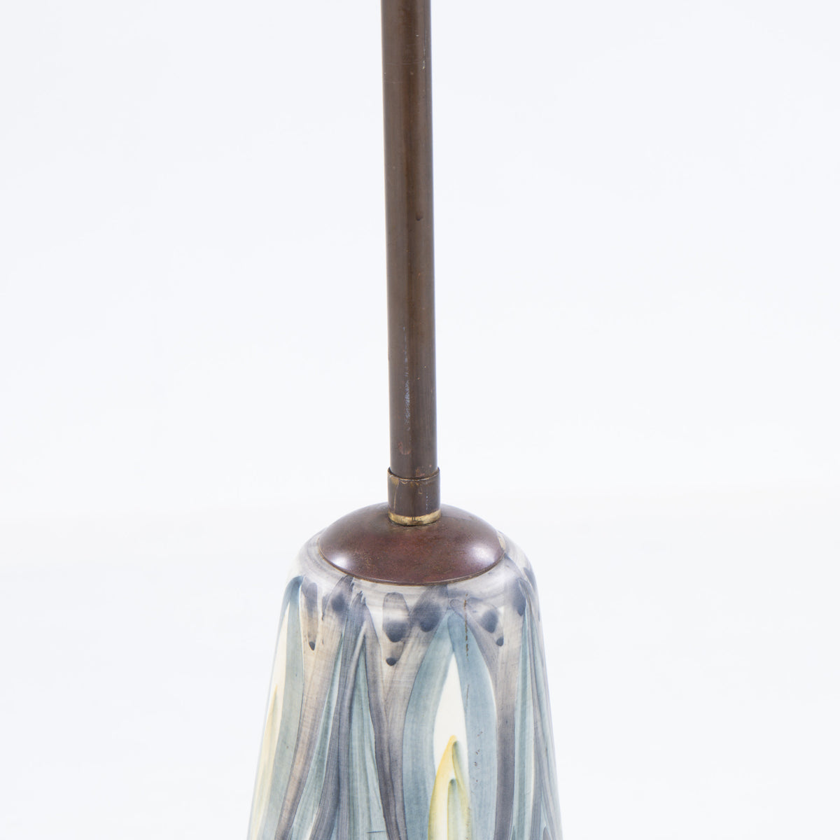 Gulvlampe i stentøj
