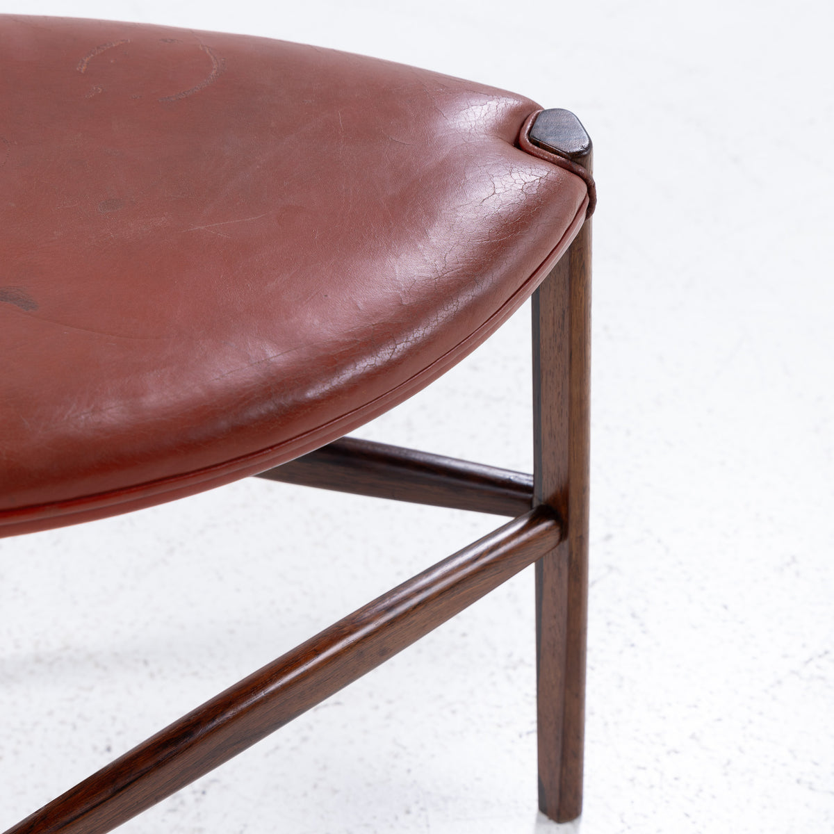 Stool in rosewood