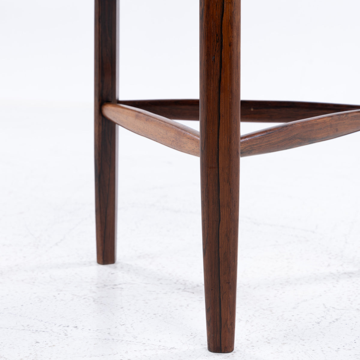 Stool in rosewood