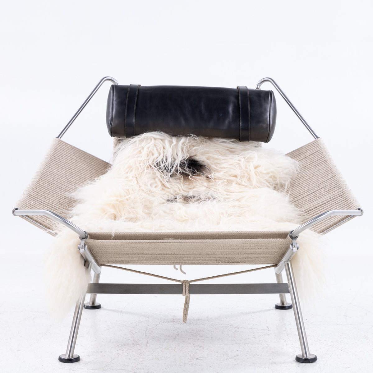 PP 225 - Flag Halyard Chair in white lacquered metal