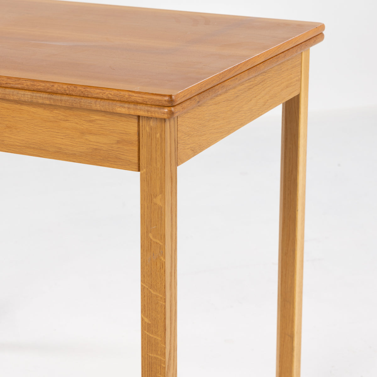 Game table in mahogany