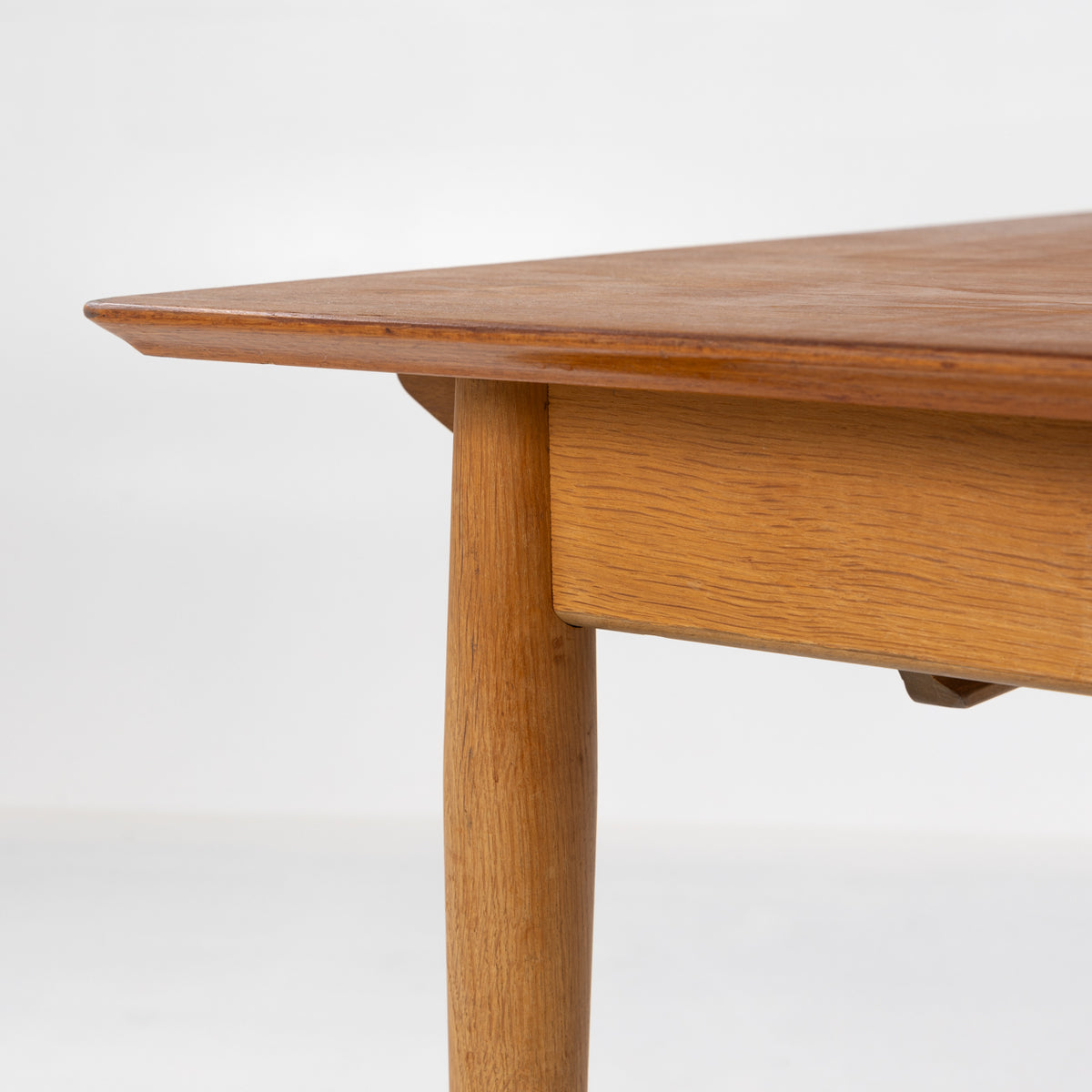 Spisebord i teak