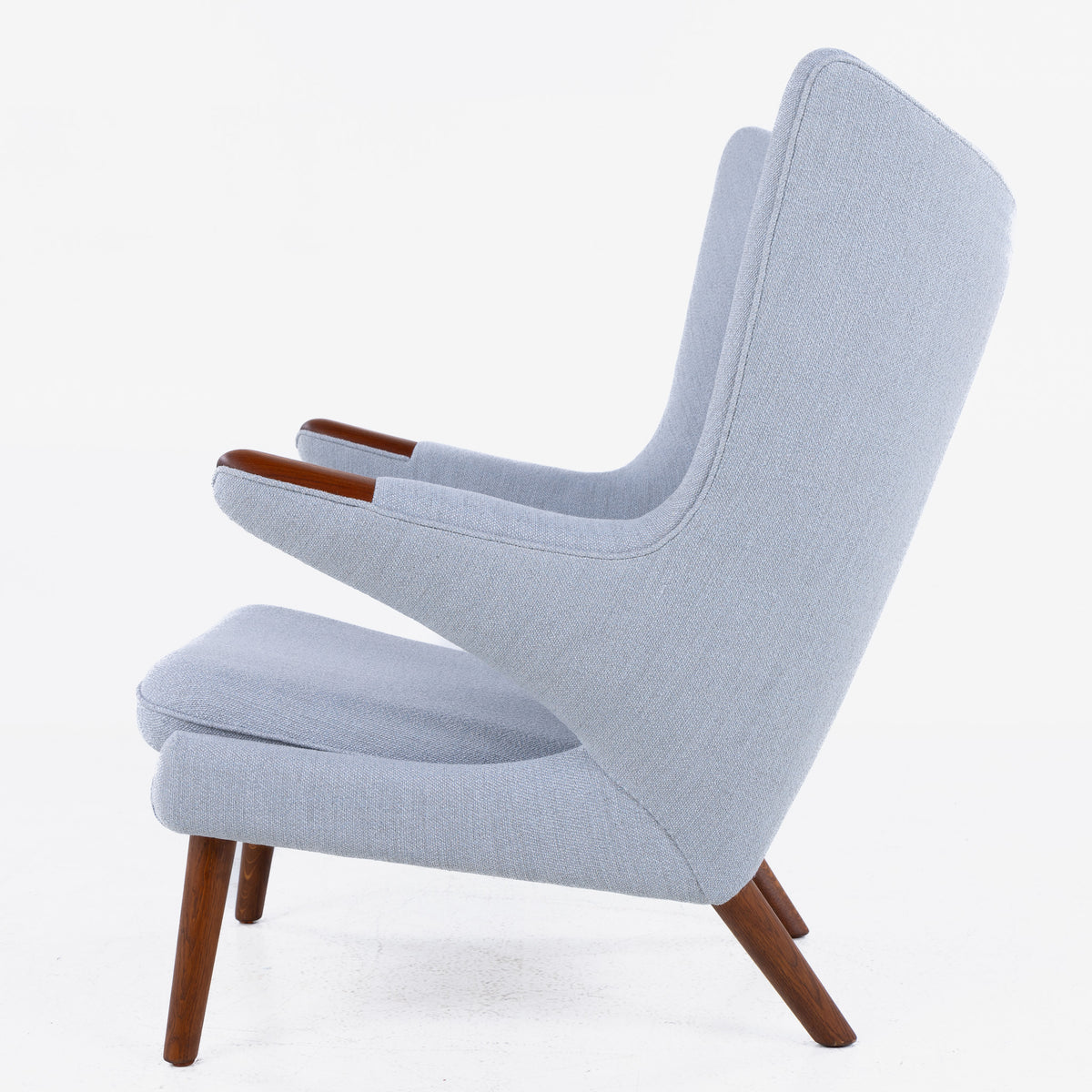 AP 19 - Papa Bear Chair w. stool in new fabric