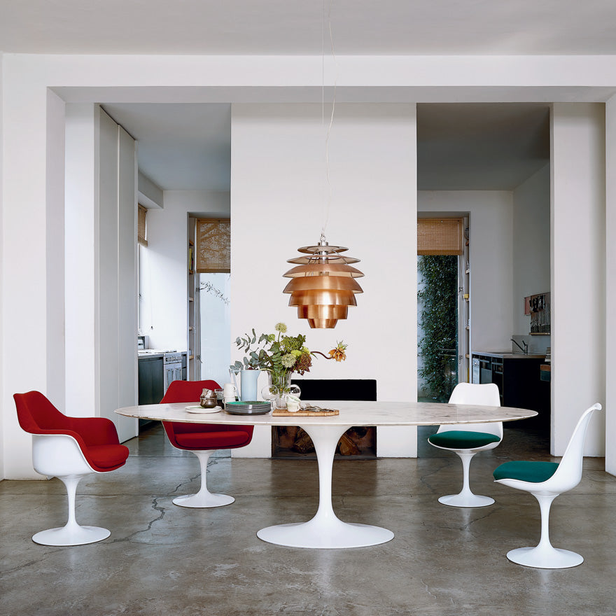Saarinen Oval' spisebord i marmor