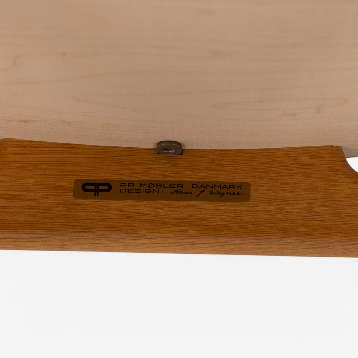 PP 52 - Armchair in oak
