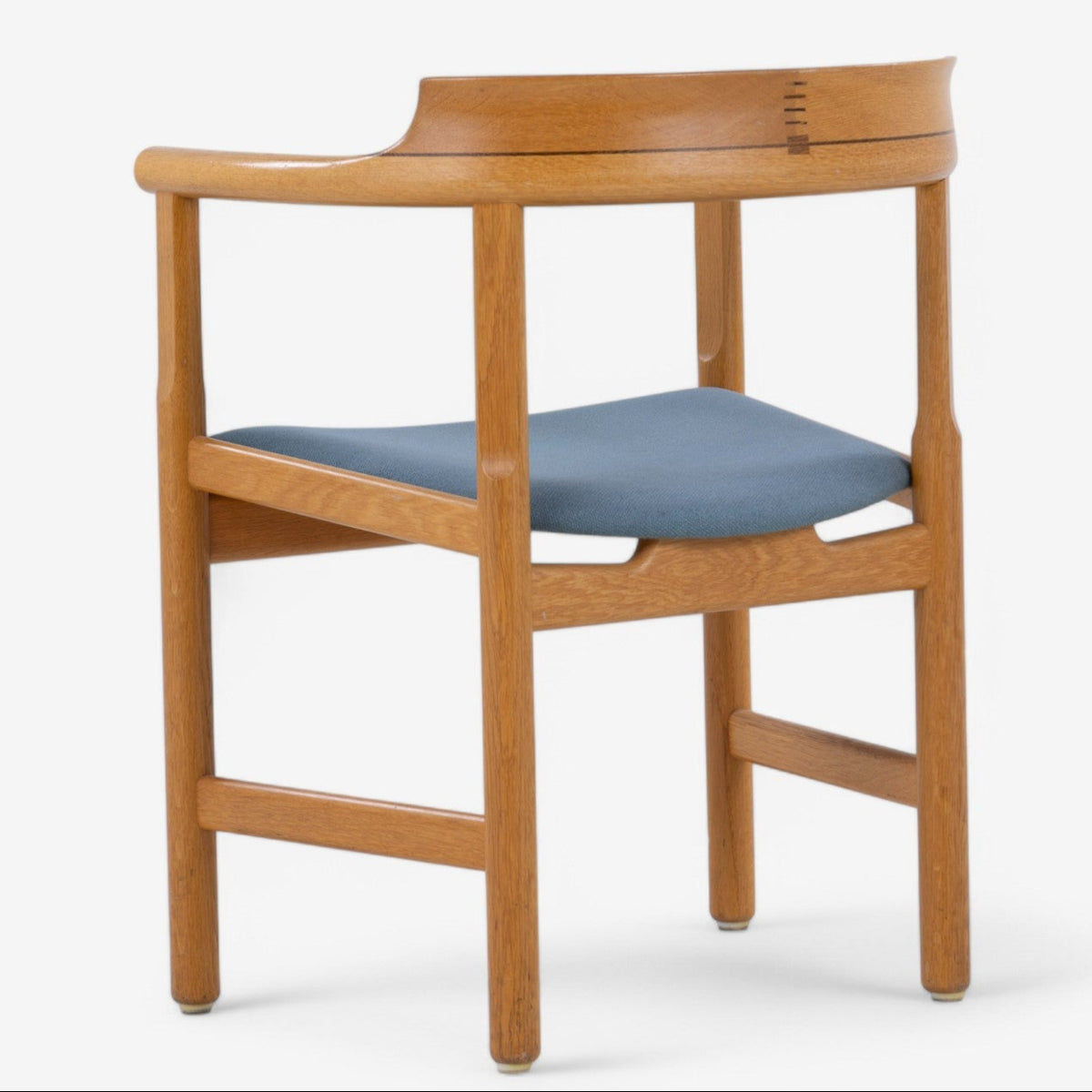 PP 52 - Armchair in oak
