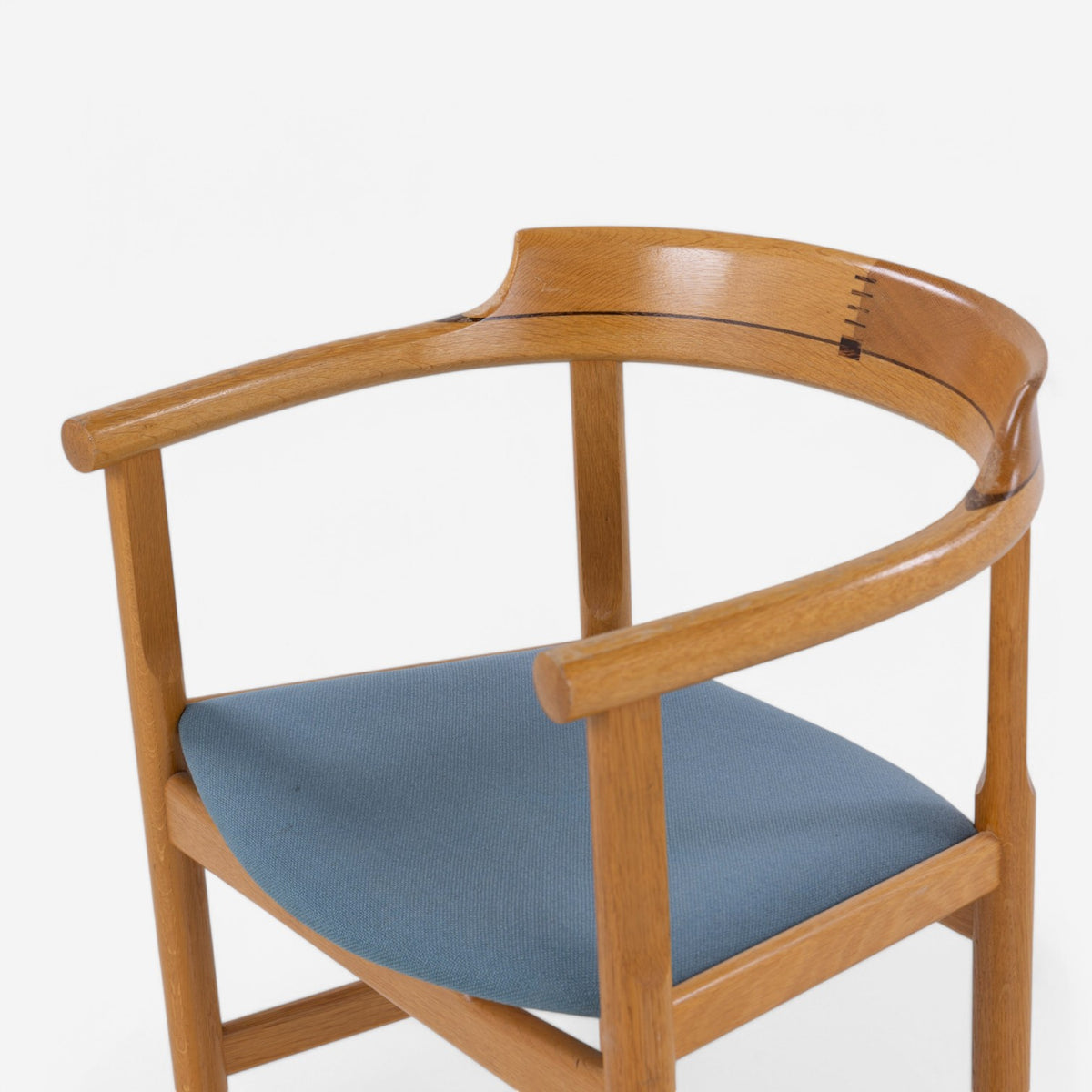 PP 52 - Armchair in oak