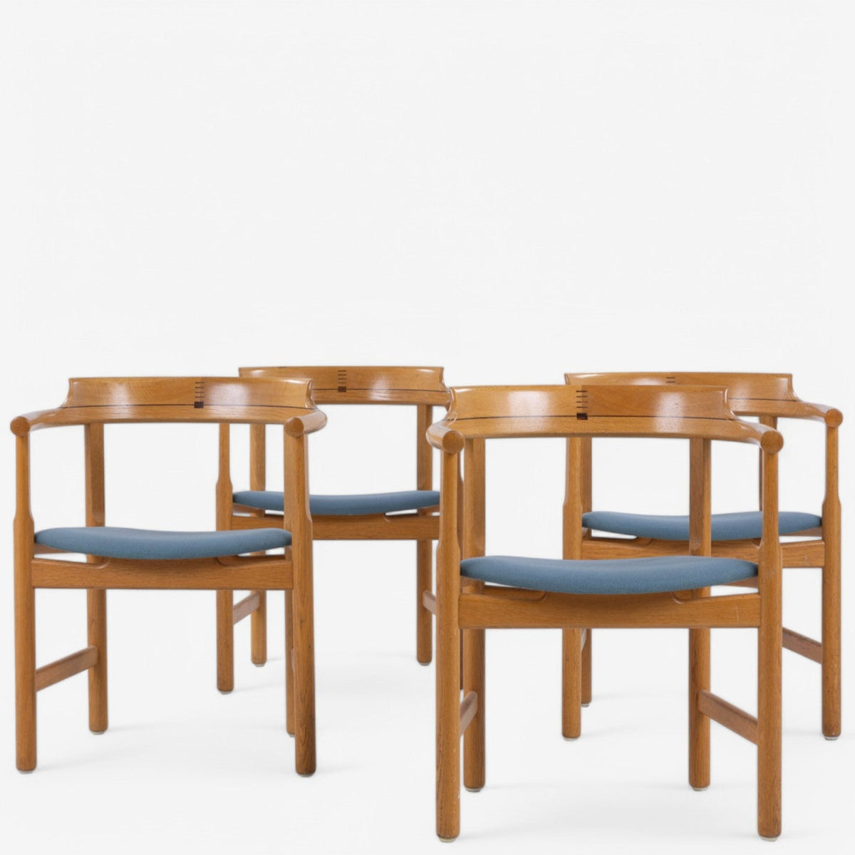 PP 52 - Armchair in oak
