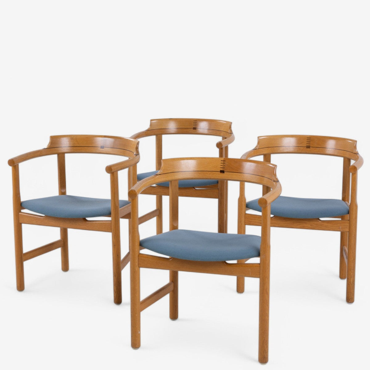 PP 52 - Armchair in oak