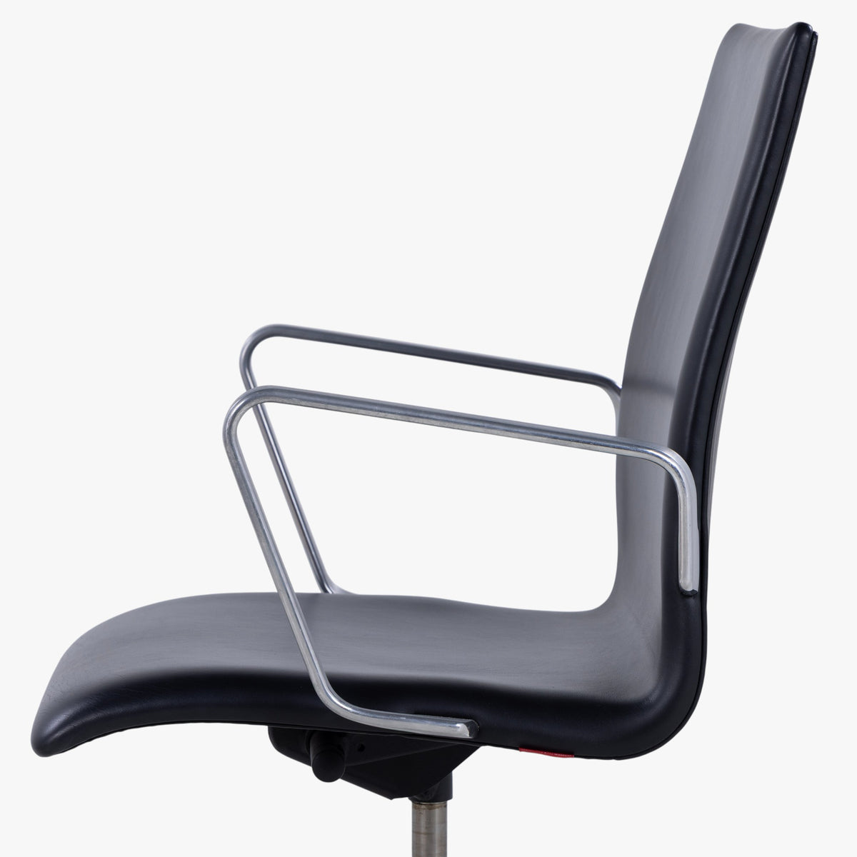 AJ 3291 - Office chair in black leather