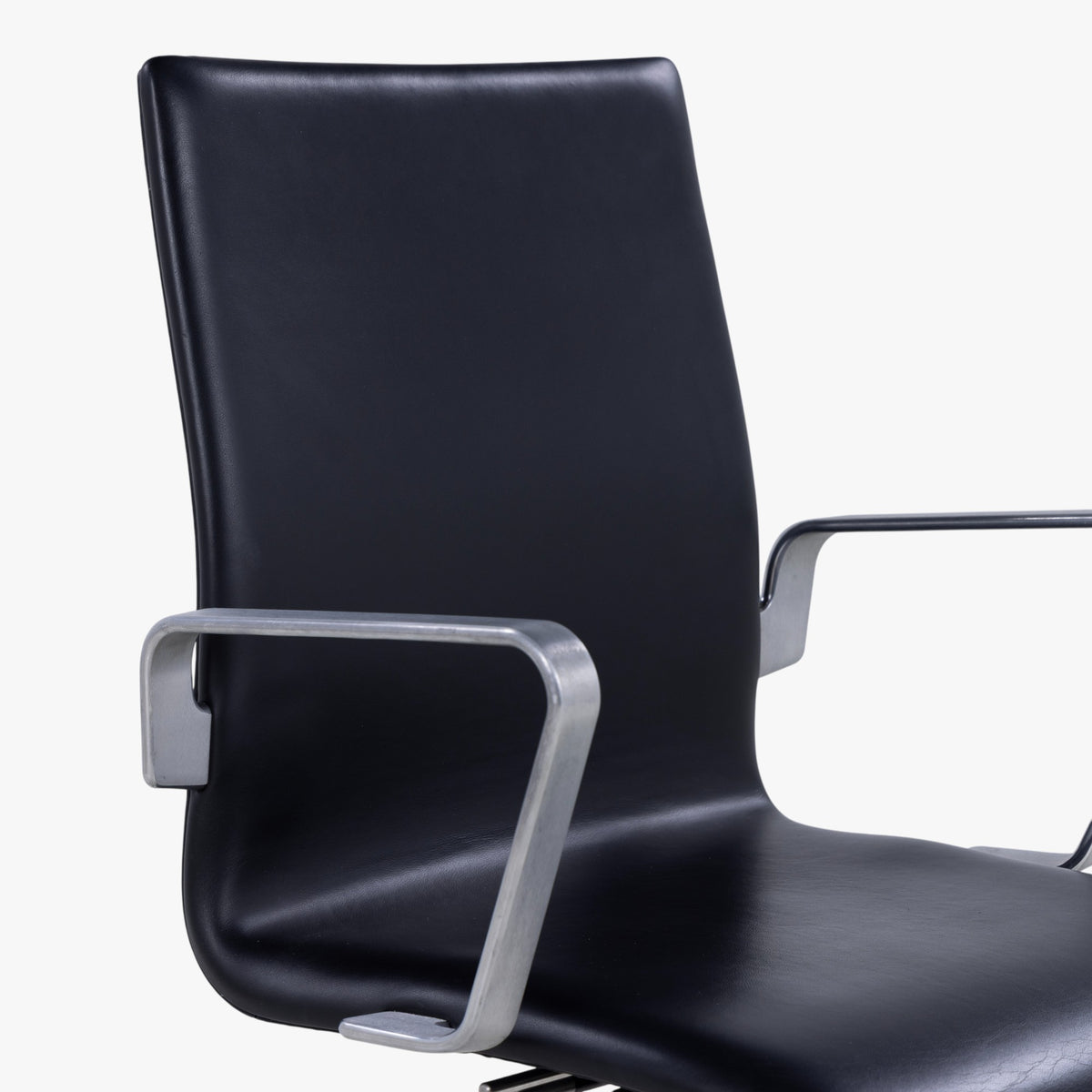 AJ 3291 - Office chair in black leather