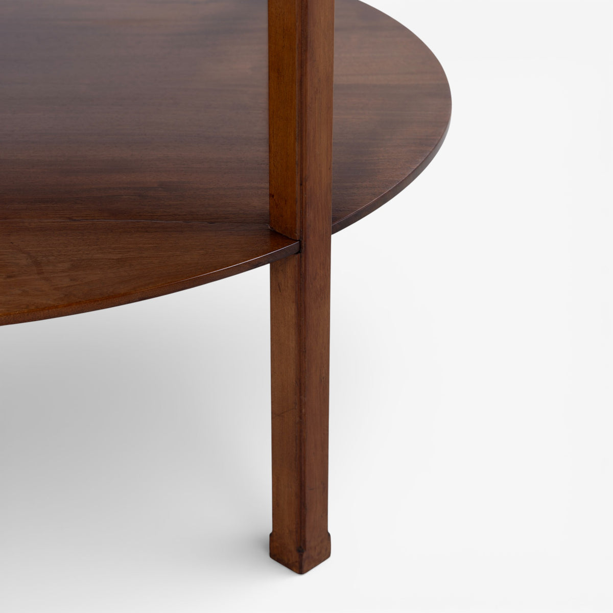 Coffee table in mahogany