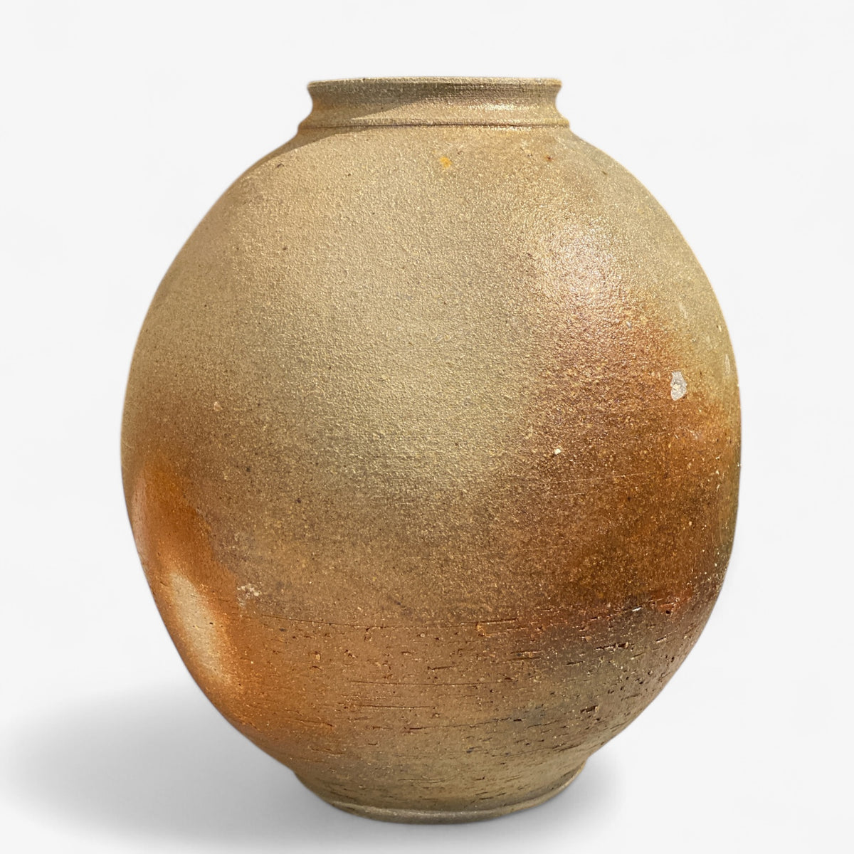 Rund vase i stentøj