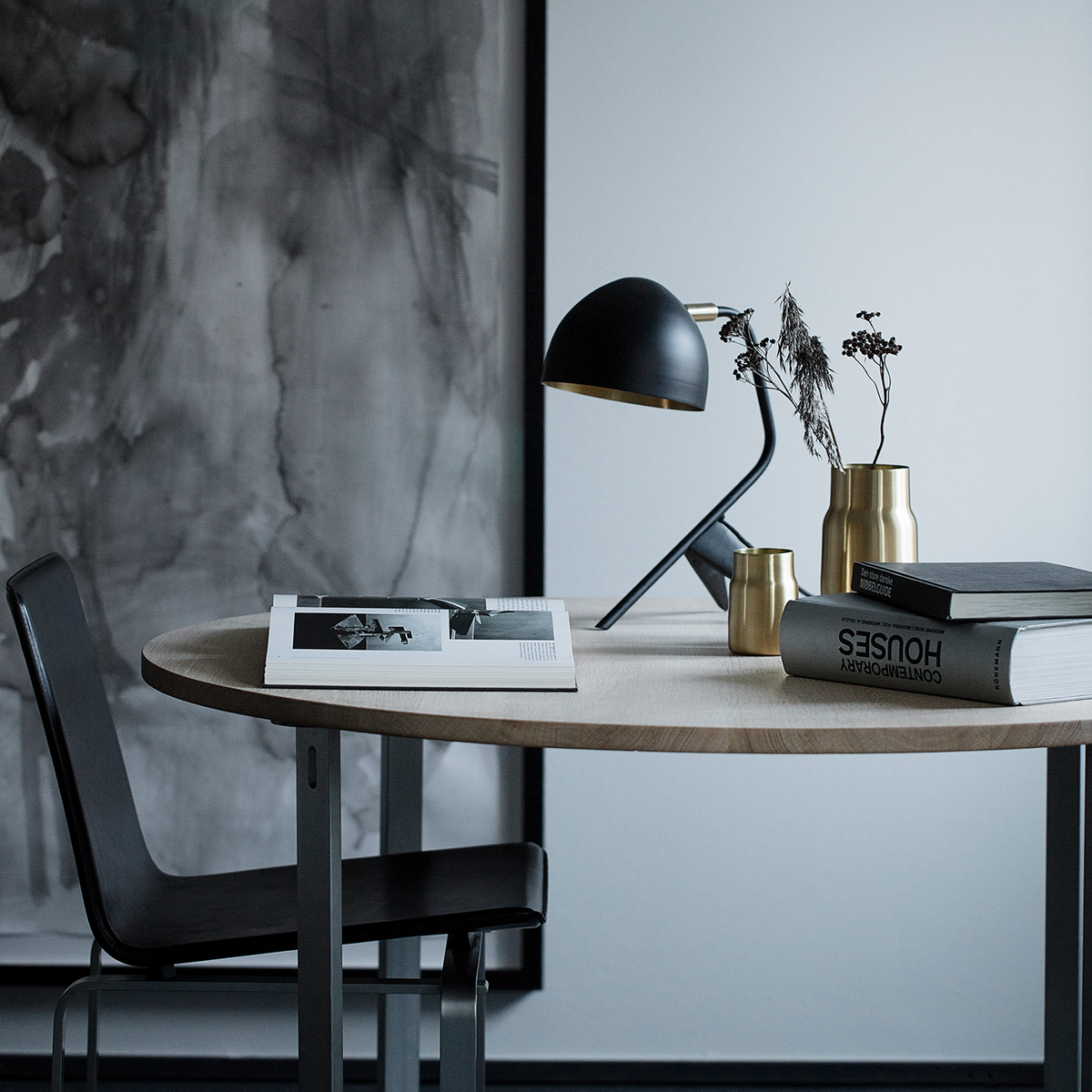 Studio 1 - Bordlampe i metal (hvid)