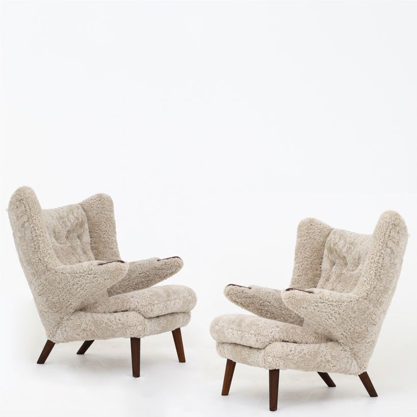 AP 19 - A pair of Papa Bear Chairs in lambskin