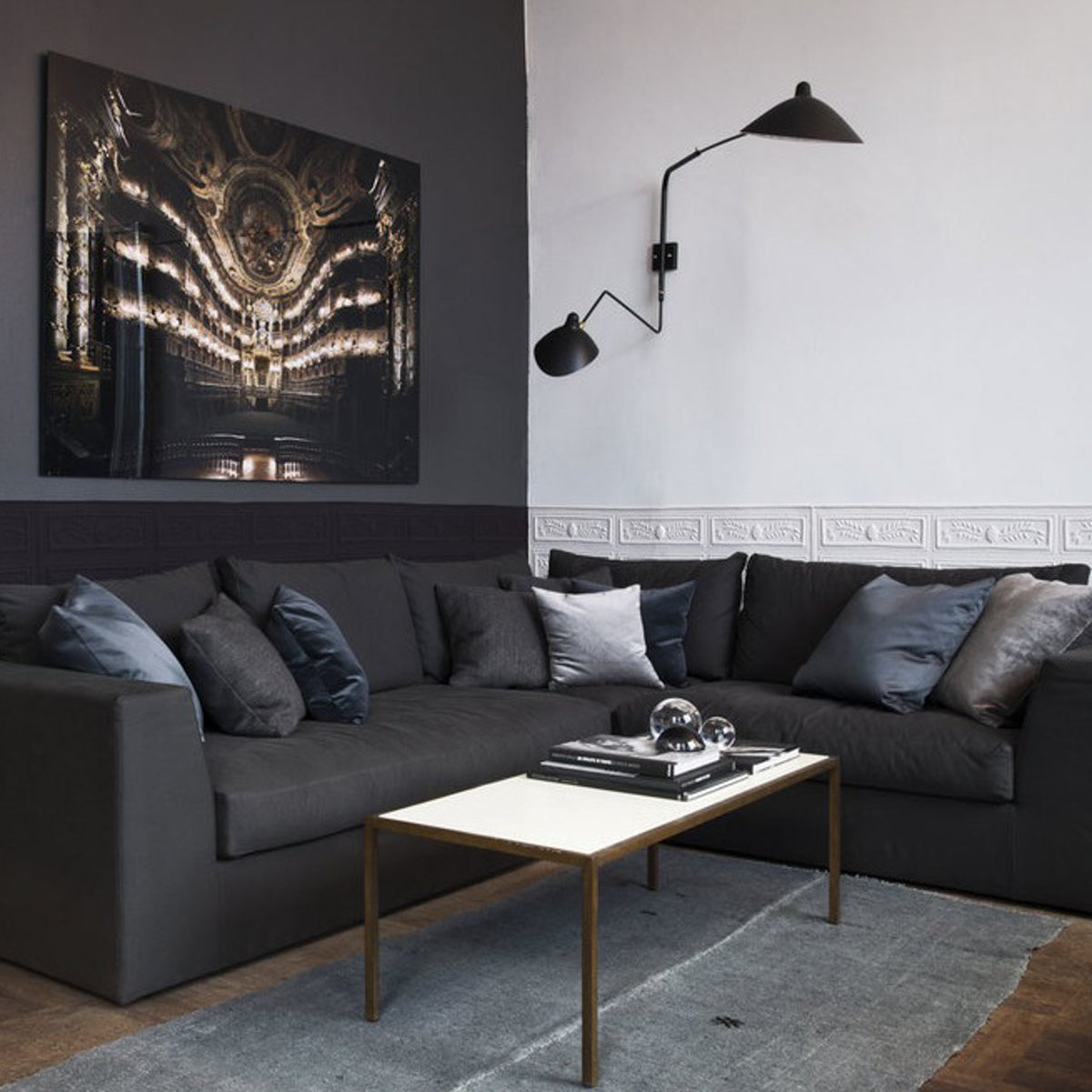 'Applique 2' - Stor væglampe i sort metal