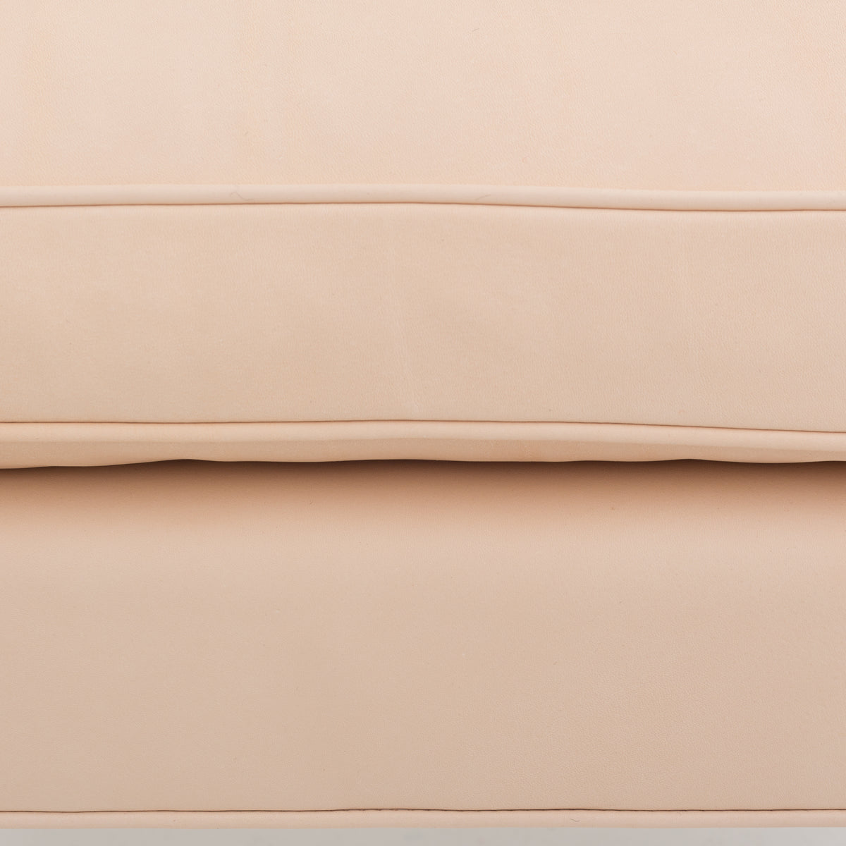 BM 2202 - Foot stool in natural leather