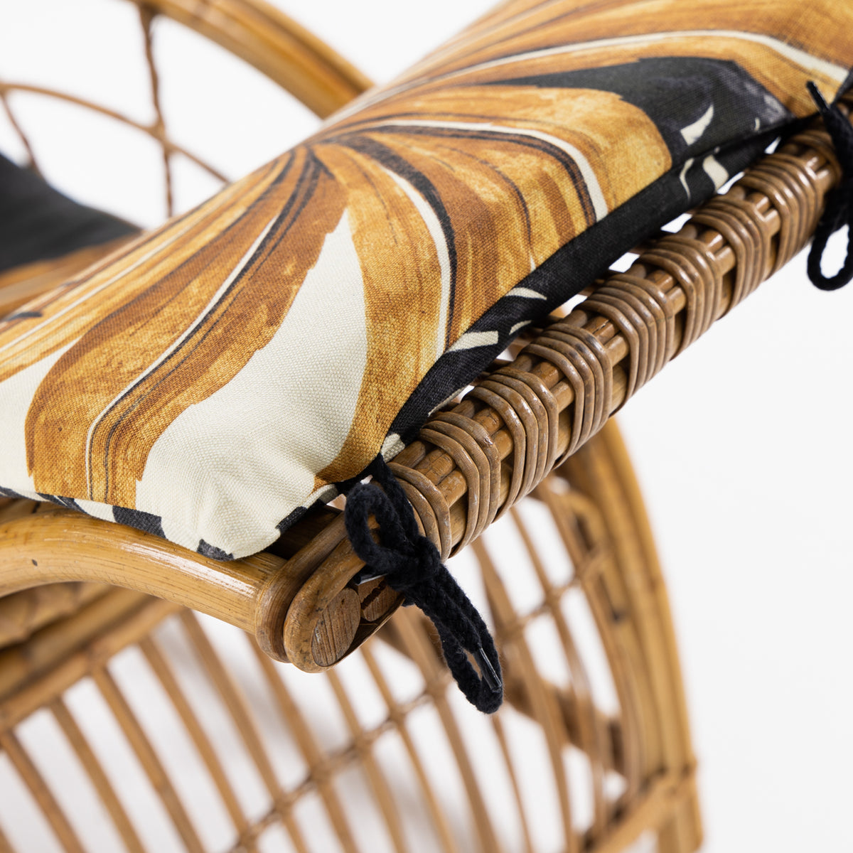 Lounge chair in bamboo